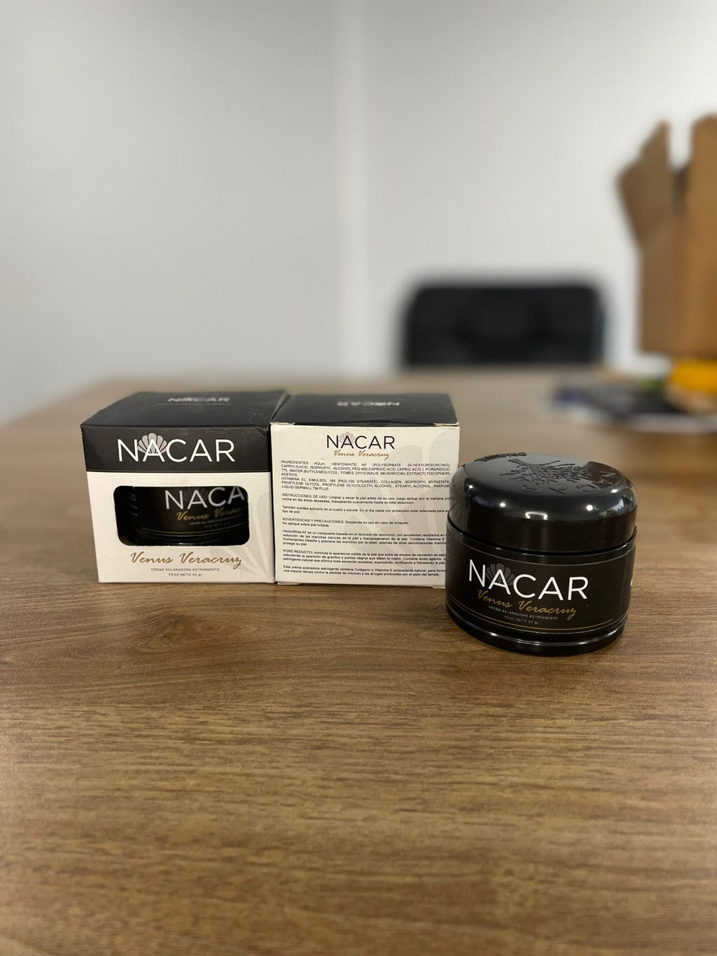 CREMA ACLARANTE DE CONCHA DE NACAR